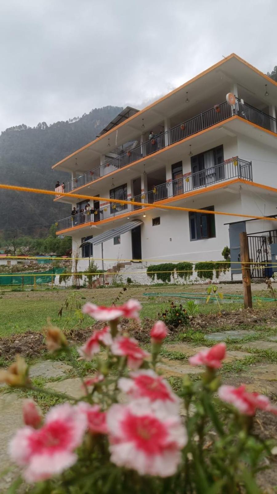Himtrek Stay Kasol Exteriér fotografie