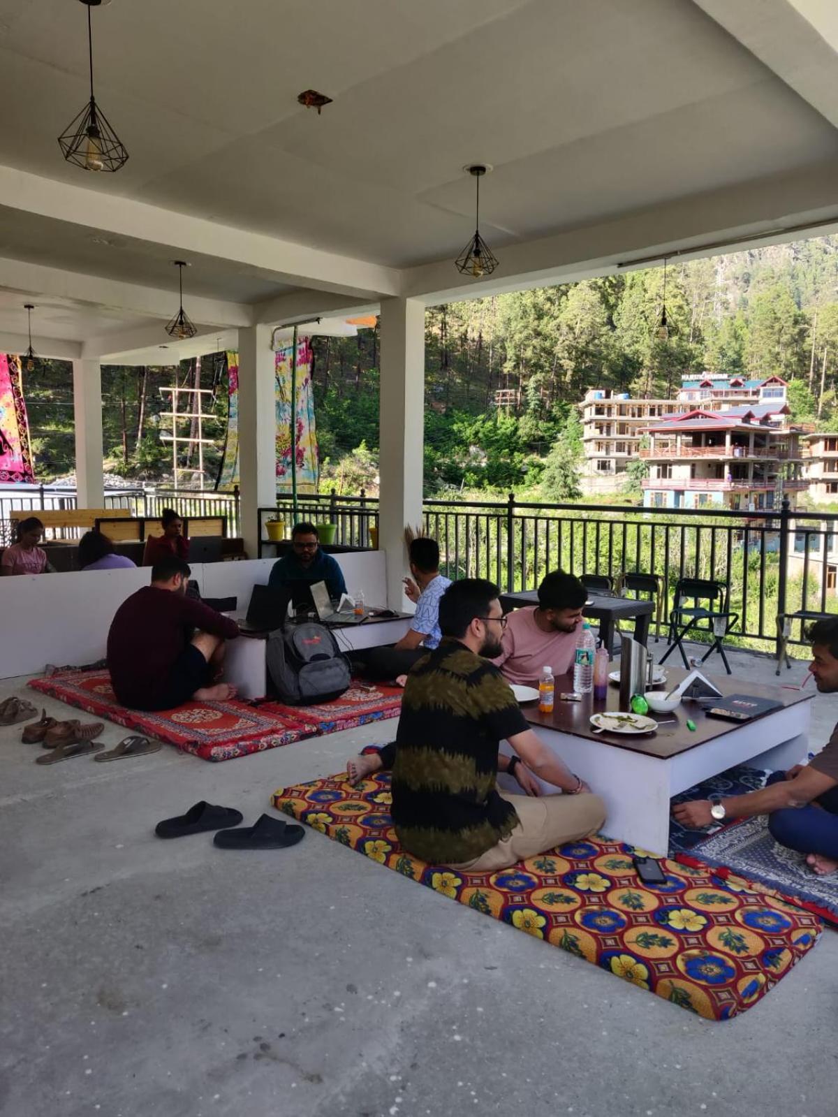 Himtrek Stay Kasol Exteriér fotografie