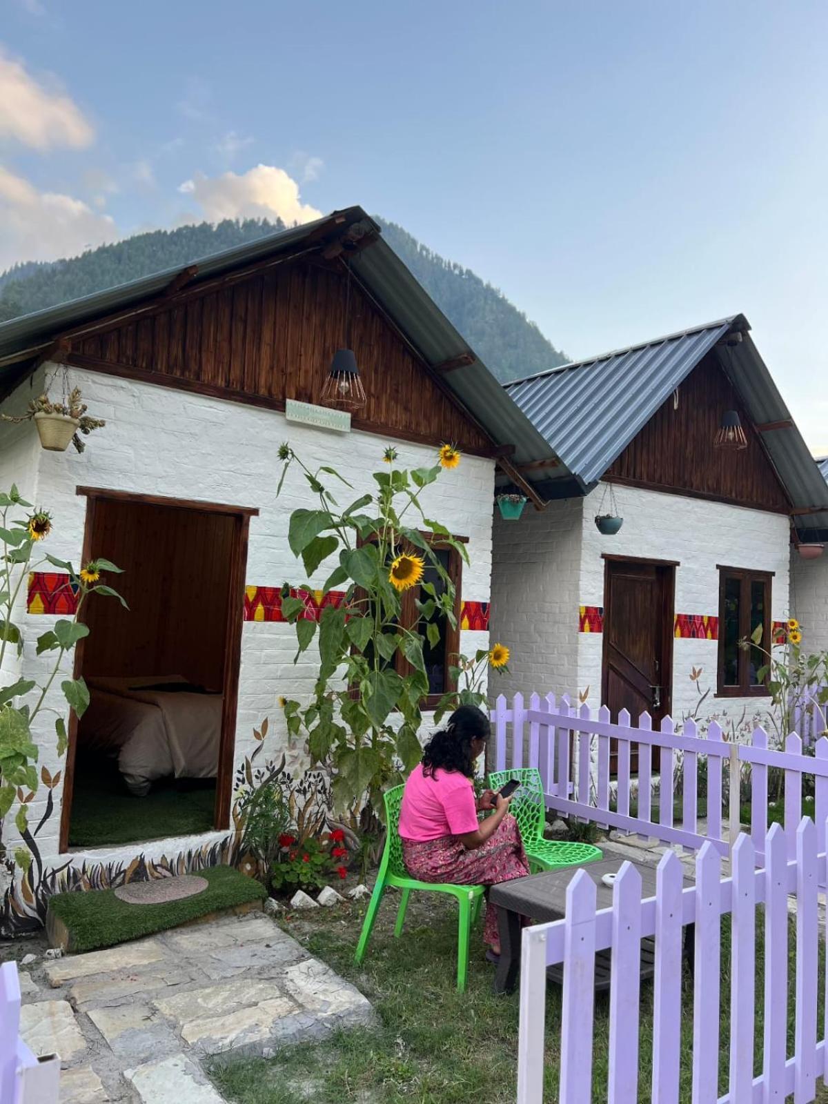 Himtrek Stay Kasol Exteriér fotografie