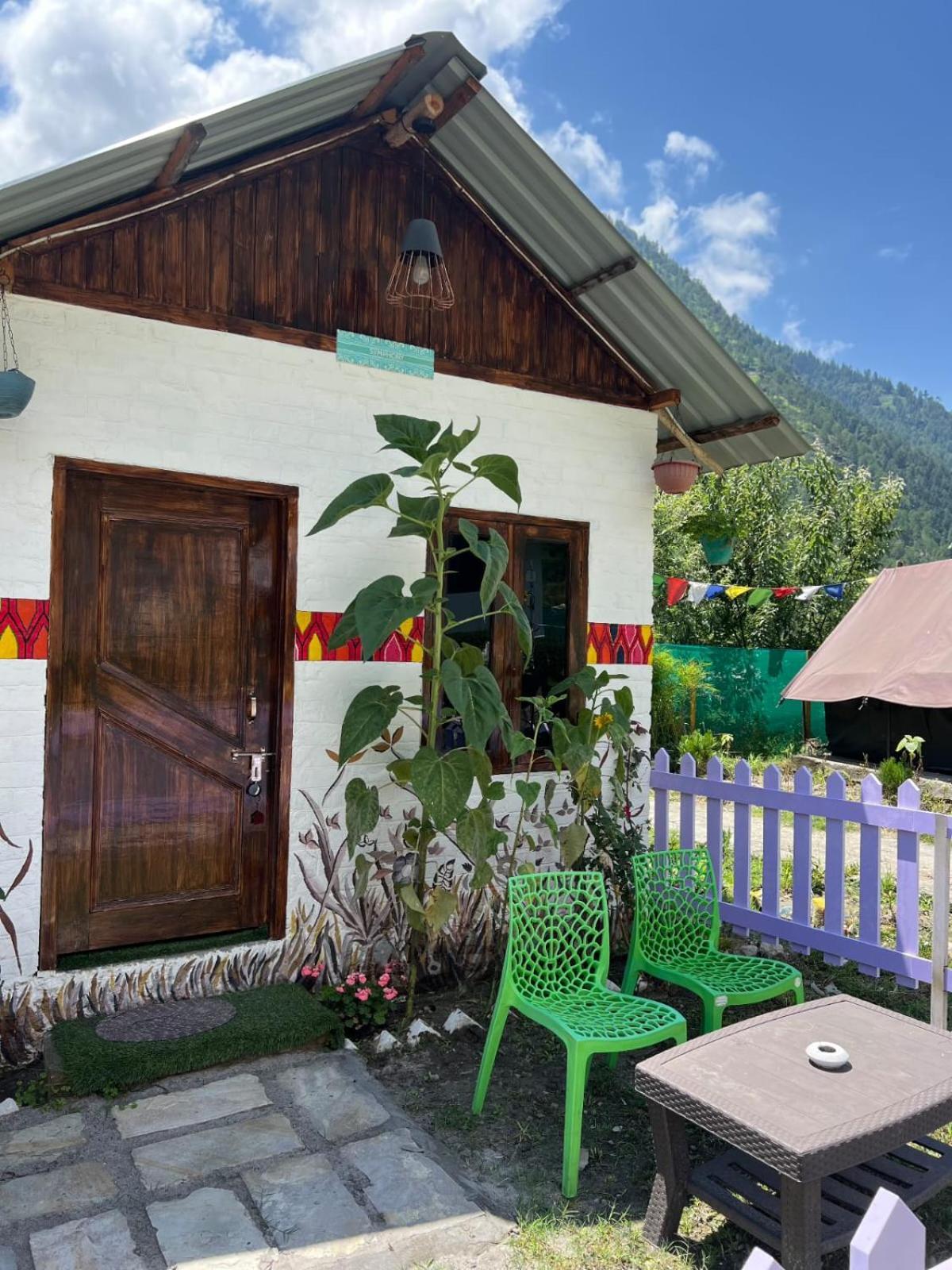 Himtrek Stay Kasol Exteriér fotografie